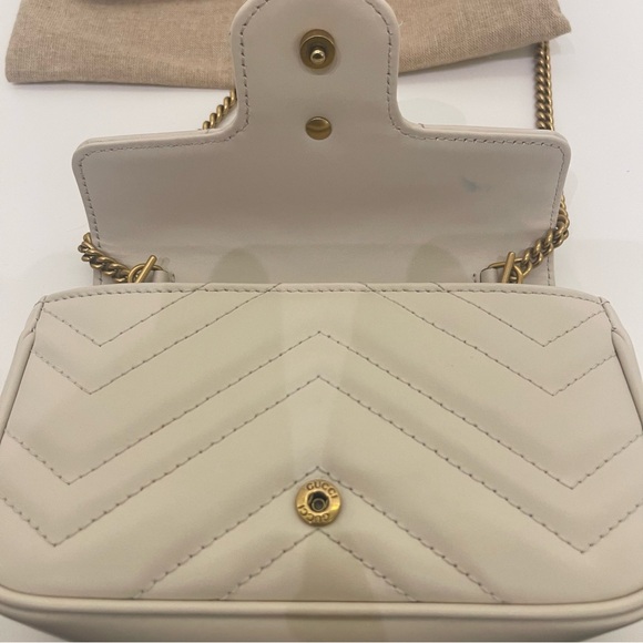 Gucci Marmont Mini Shoulder Bag - Picture 7 of 7